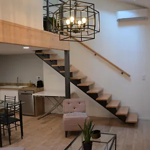 https://acacia-vienne-isere.hotels-rhonealpes.com
