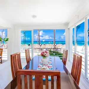https://charming-beach-apartment-luxury-retreat.comcaribbean.com