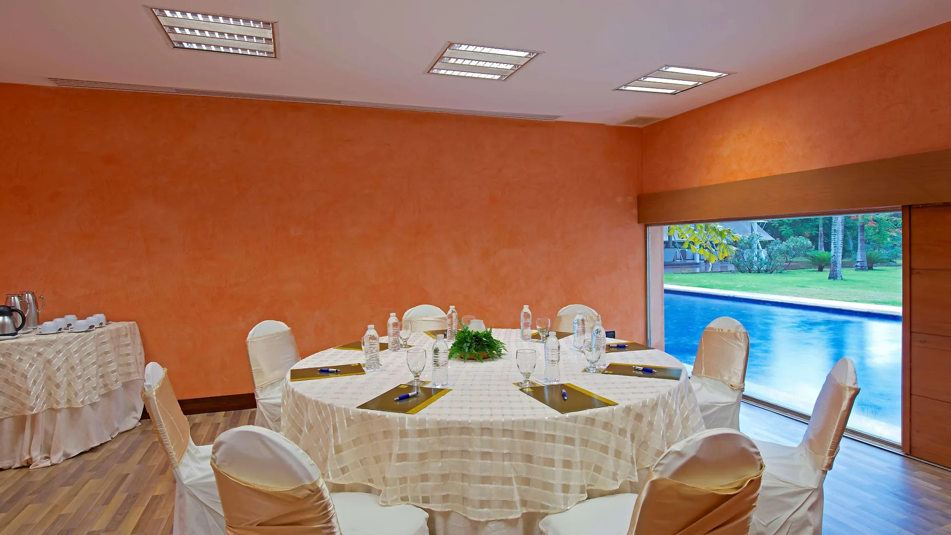 פונטה קאנה Barcelo Bavaro Beach (Adults Only) אתר נופש פונטה קאנה