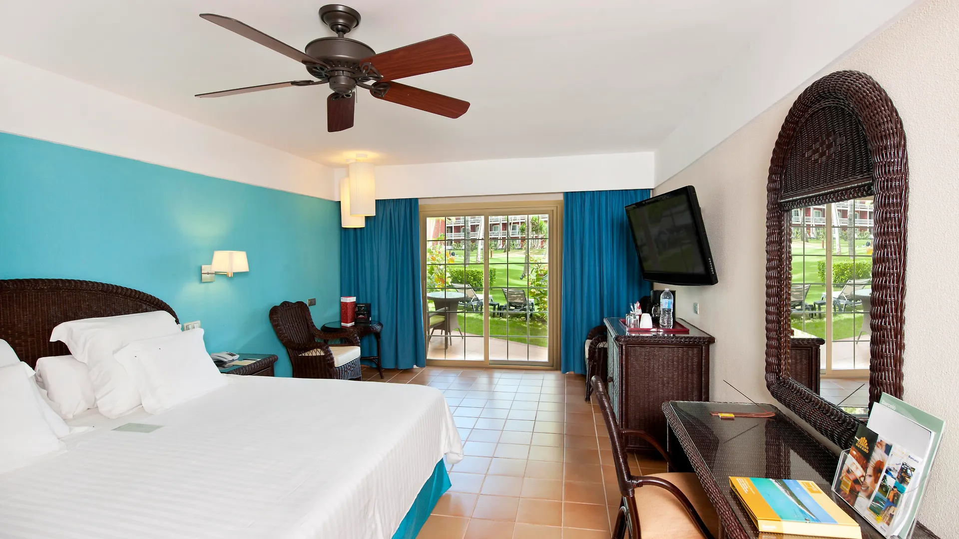 פונטה קאנה Barcelo Bavaro Beach (Adults Only) אתר נופש פונטה קאנה